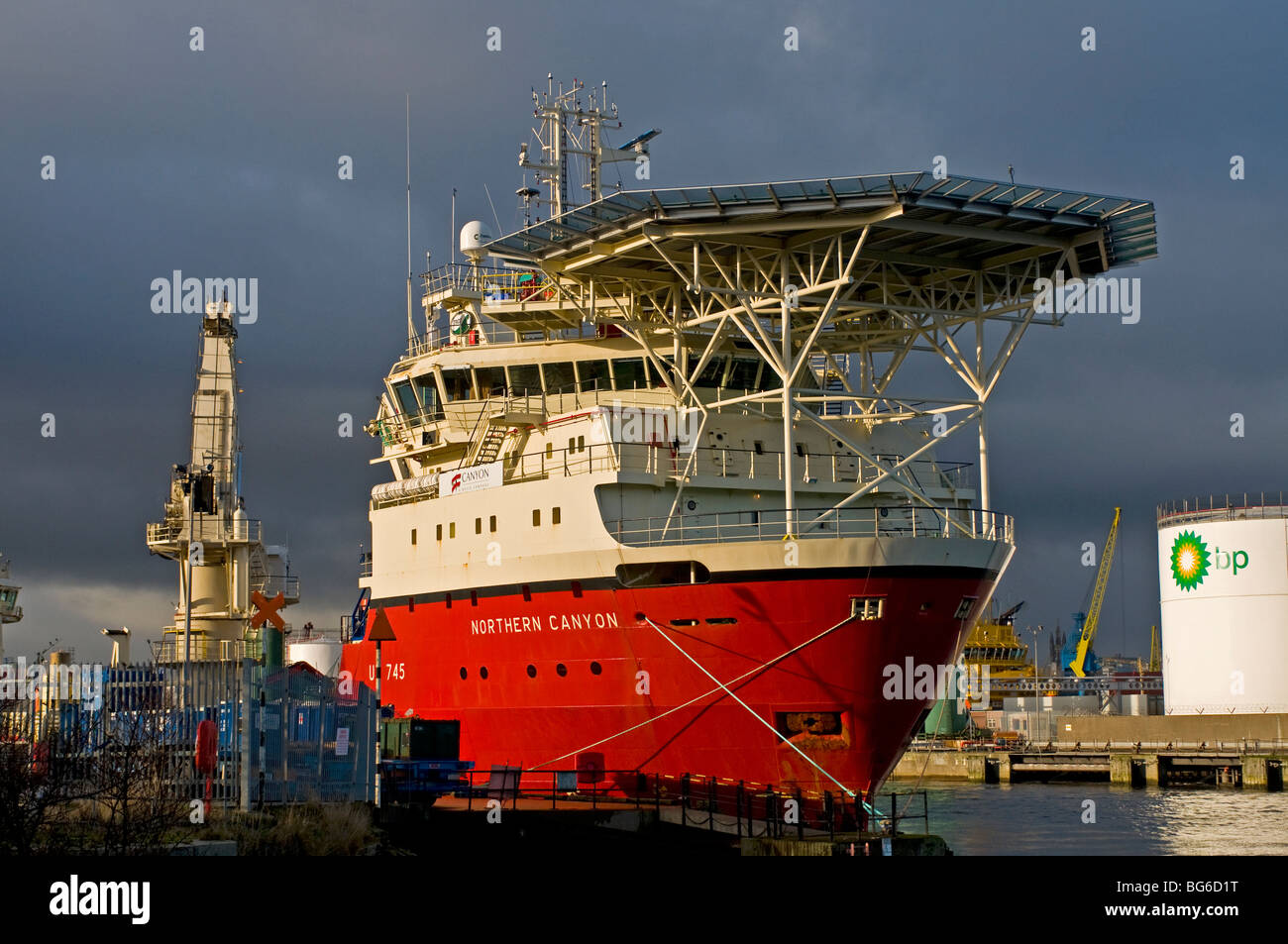 MV Nothern Canyon DP II, UT-745 ROVSVSCO 5601 mit montierten Heli-Deck.  SCO 5601 Stockfoto