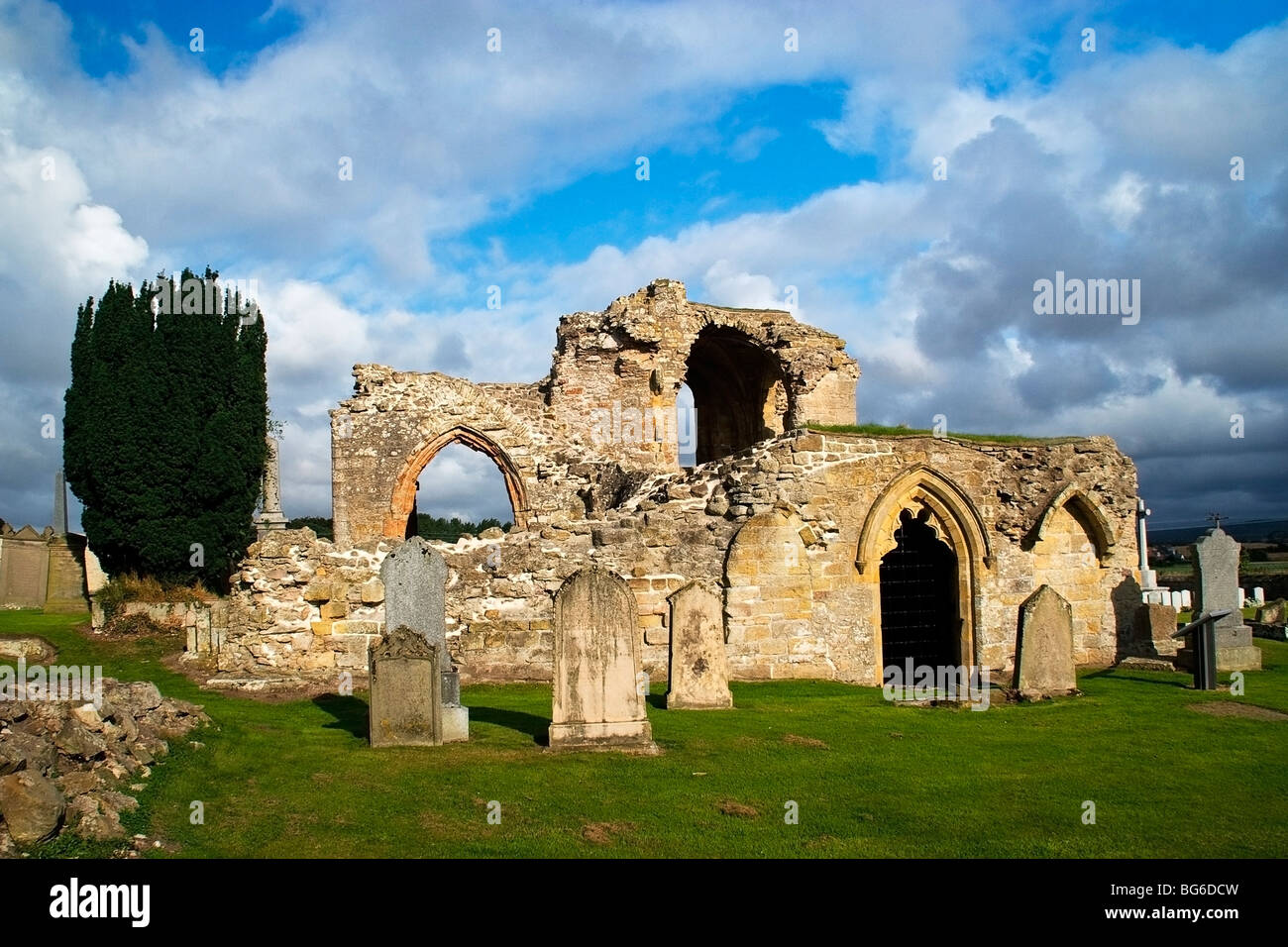 Ruinen von Kinloss Abtei, Kinloss, Moray Shire, Schottland, UK Stockfoto