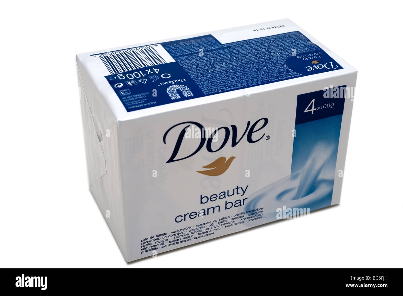 Packung mit 4 100g Takte des Dove Beauty Creme bars Stockfoto