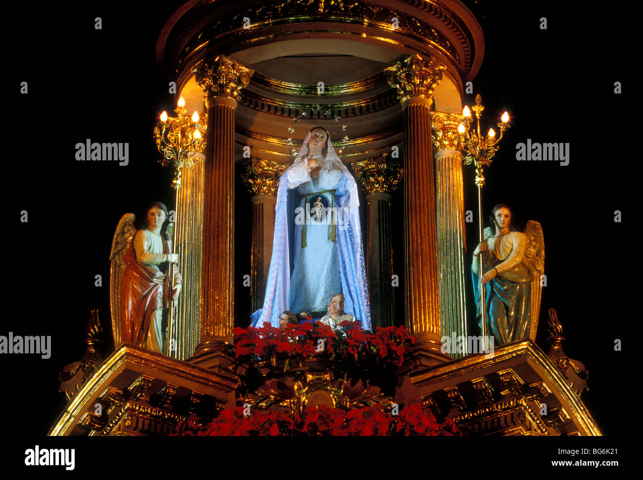 Statue der Jungfrau Maria, Statue, Jungfrau Maria, maoin Altar, Altar, Kathedrale, römisch-katholische Kathedrale, San Luis Potosí, San Luis Potosi, Mexiko Stockfoto