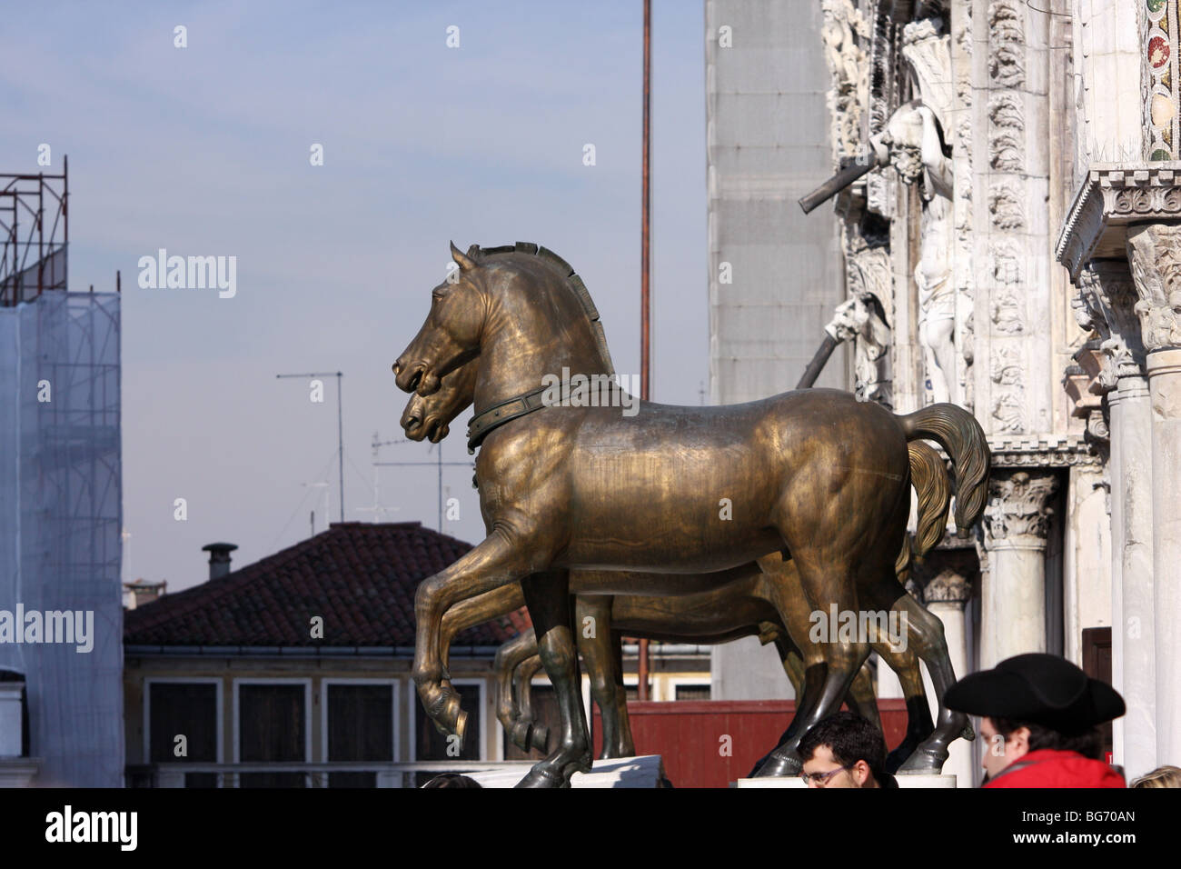 Repliken von Markusplatz Pferde außerhalb der Markusdom Stockfoto