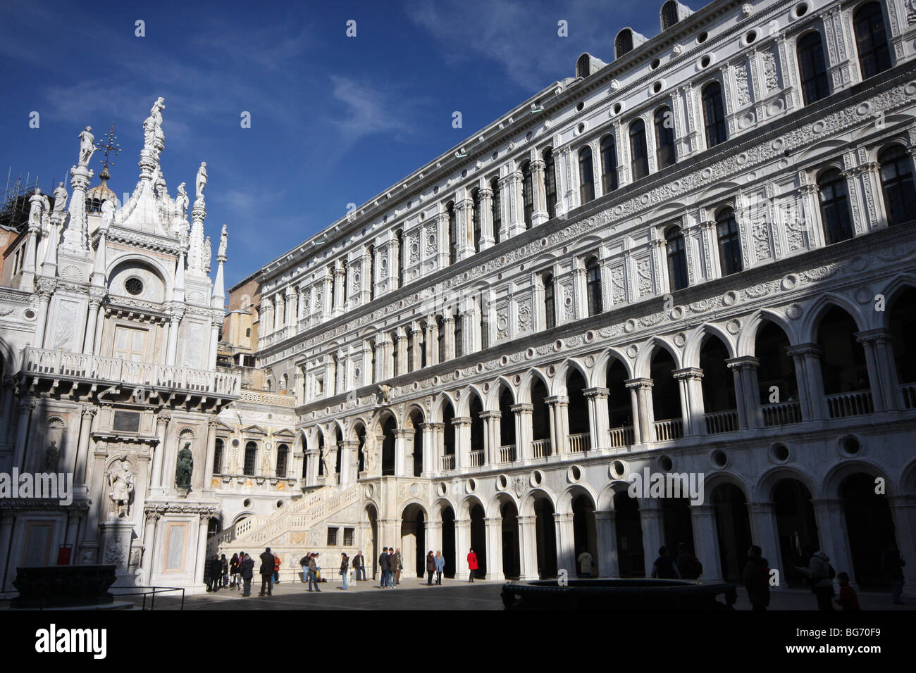 Innenhof des Palazzo Ducale di Venezia (Dogenpalast), Venedig, Italien Stockfoto