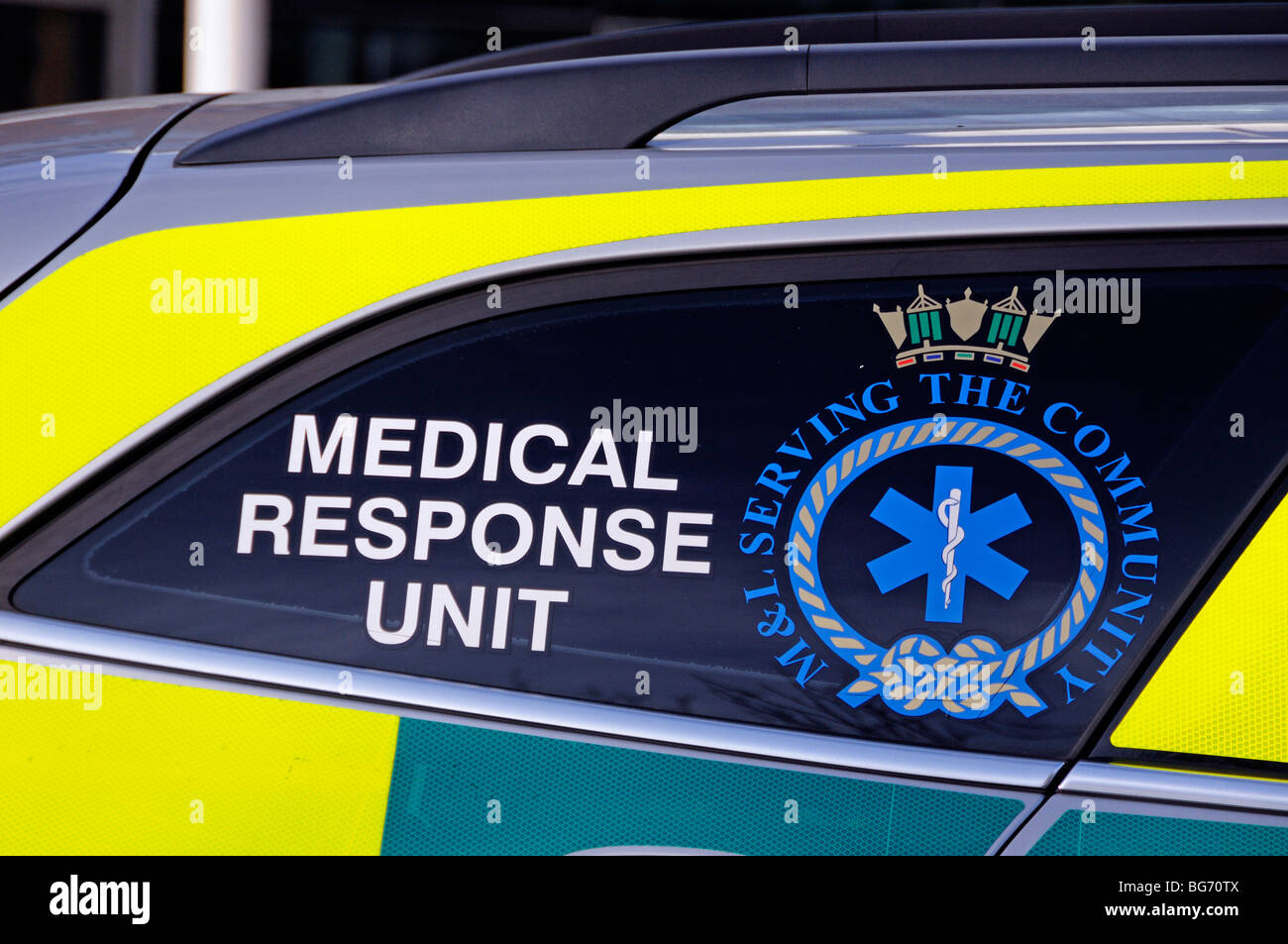 Medizinische Response Unit anmelden Seite des Fahrzeuges außerhalb der Whittington Krankenhaus London UK Stockfoto