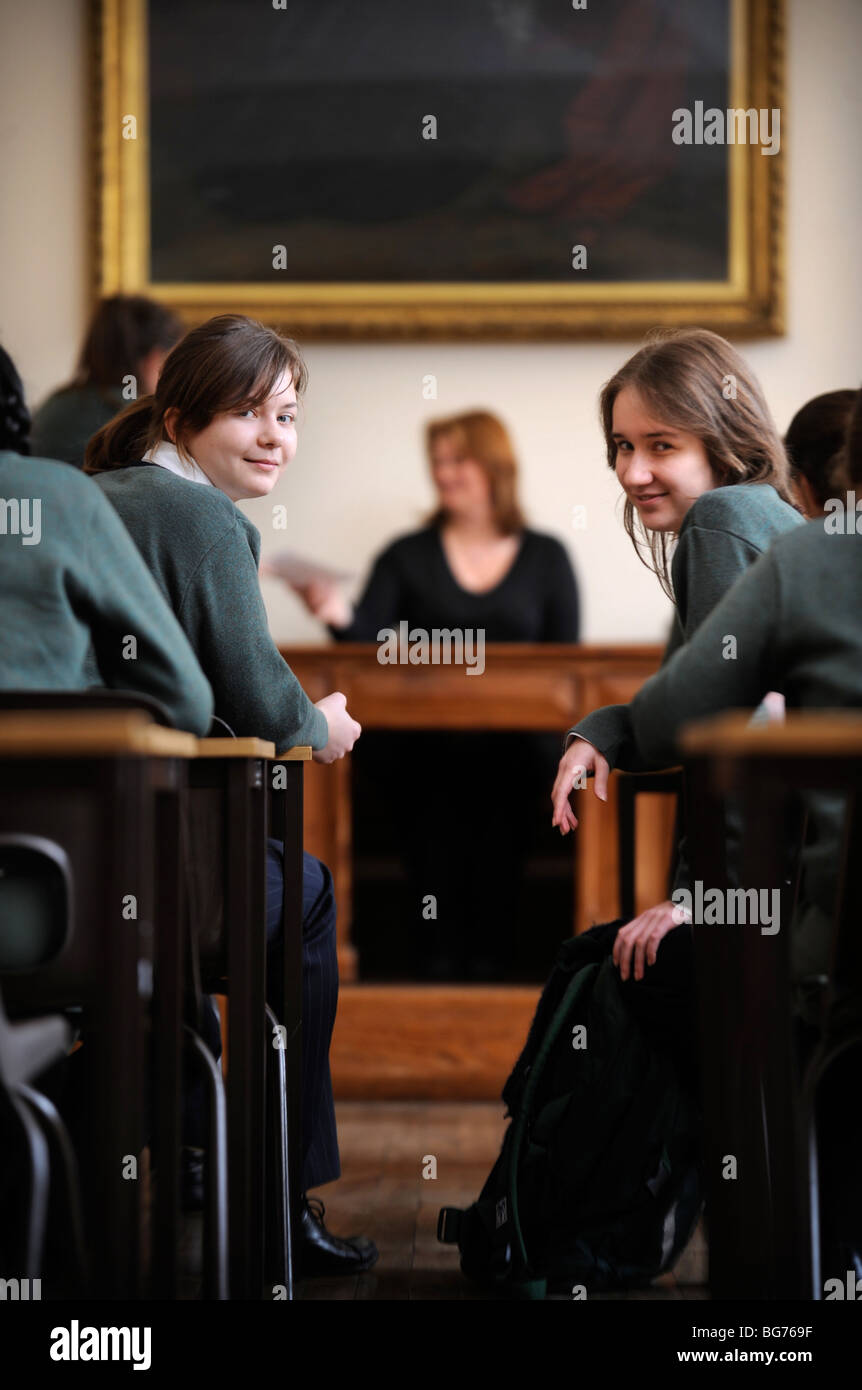 College-Mädchen blühen Jobs