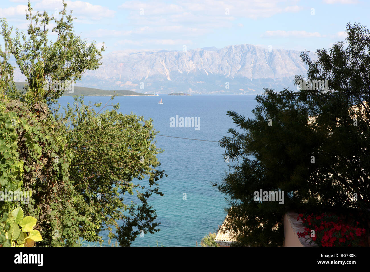 Blick über das Ionische Meer von der griechischen Insel Lefkas auf dem griechischen Festland Stockfoto
