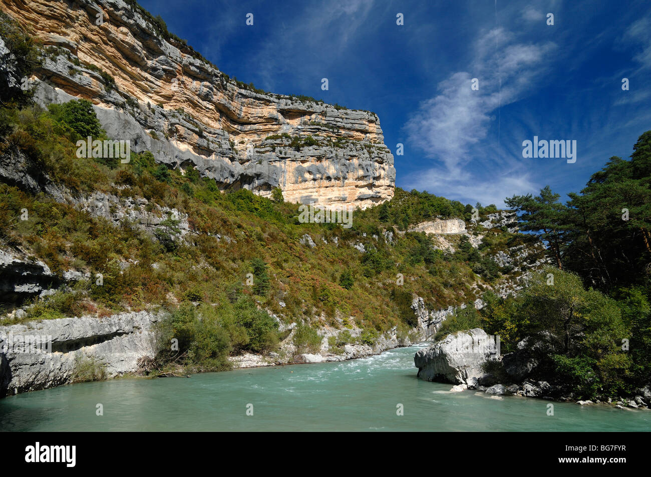 Klippen der Point Sublime, Gorges du Verdon oder Verdon-Schlucht und Fluss, Provence, Frankreich Stockfoto