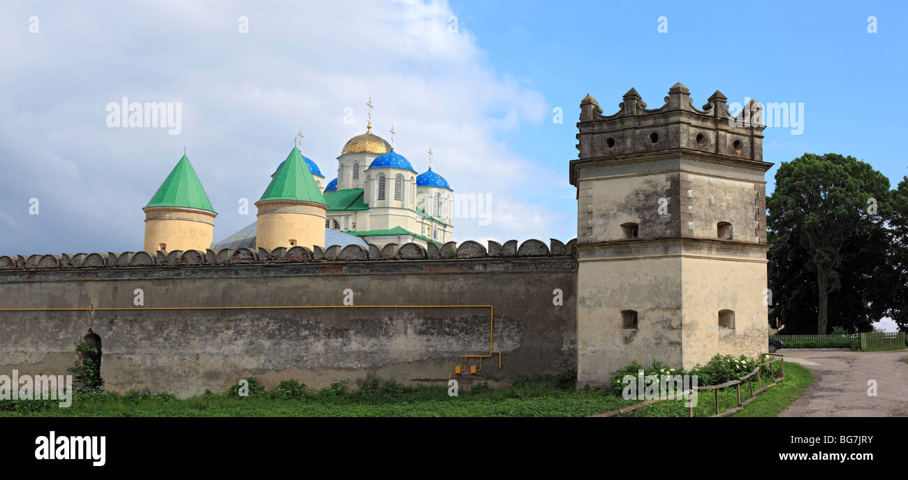 Hl. Dreifaltigkeit Kloster, Mjeshirizki, Sumy Oblast, Ukraine Stockfoto