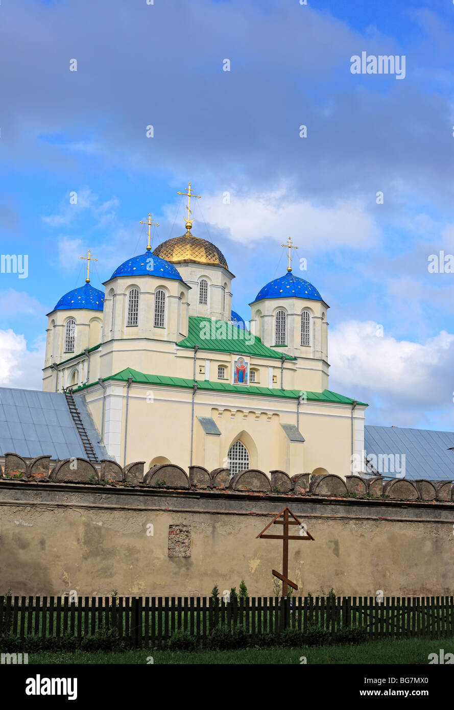 Hl. Dreifaltigkeit Kloster, Mjeshirizki, Sumy Oblast, Ukraine Stockfoto