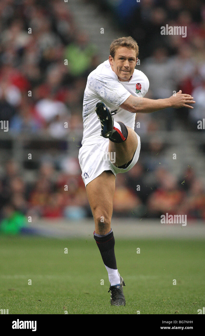 JONNY WILKINSON ENGLAND V Neuseeland TWICKENHAM MIDDLESEX ENGLAND 21. November 2009 Stockfoto