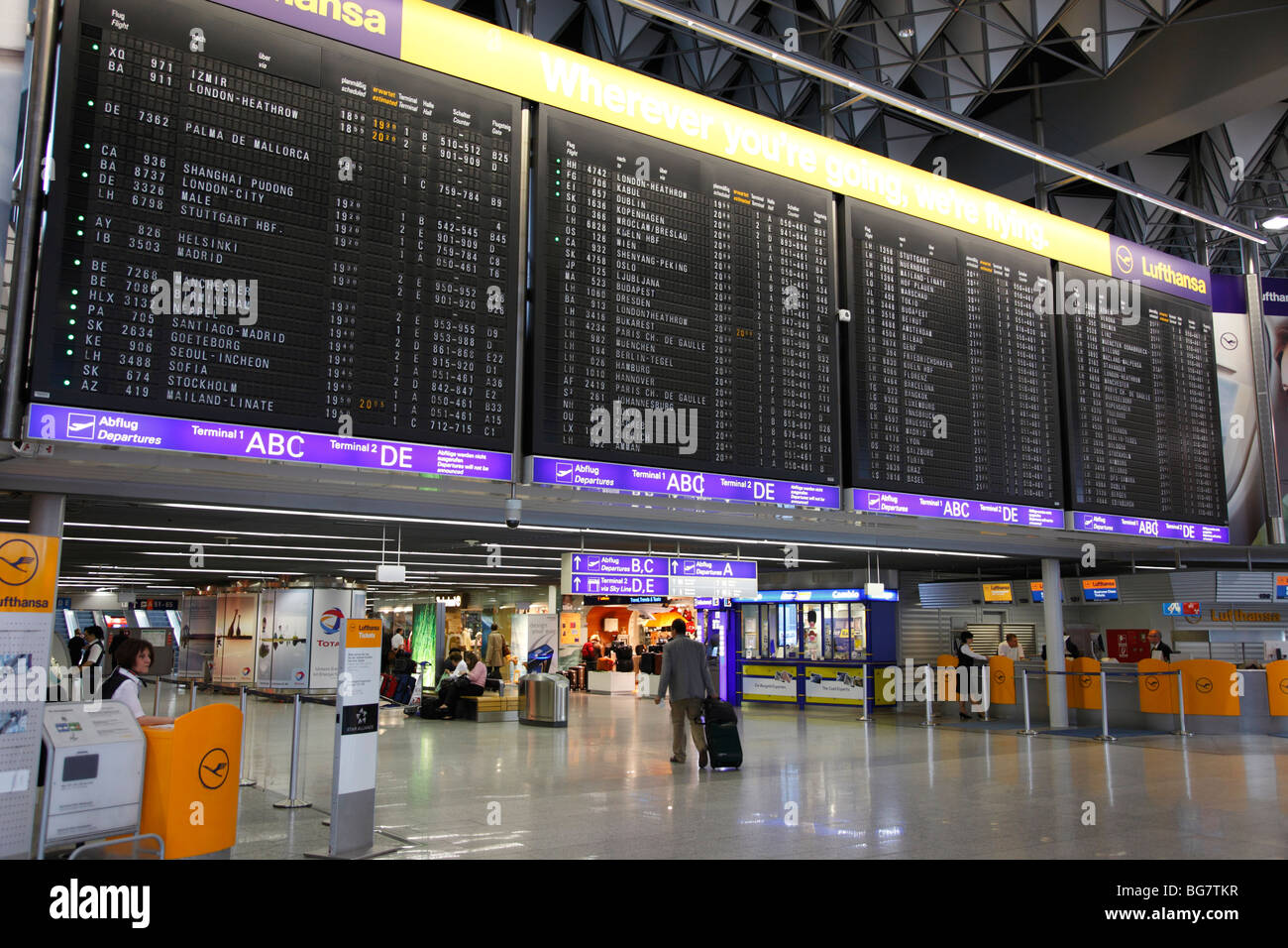 Flughafen frankfurt terminal 1 -Fotos und -Bildmaterial in hoher Auflösung  – Alamy