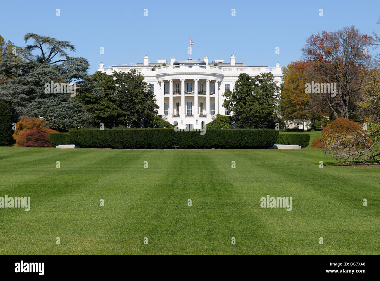 Das weiße Haus mit der südlichen Rasen Stockfoto