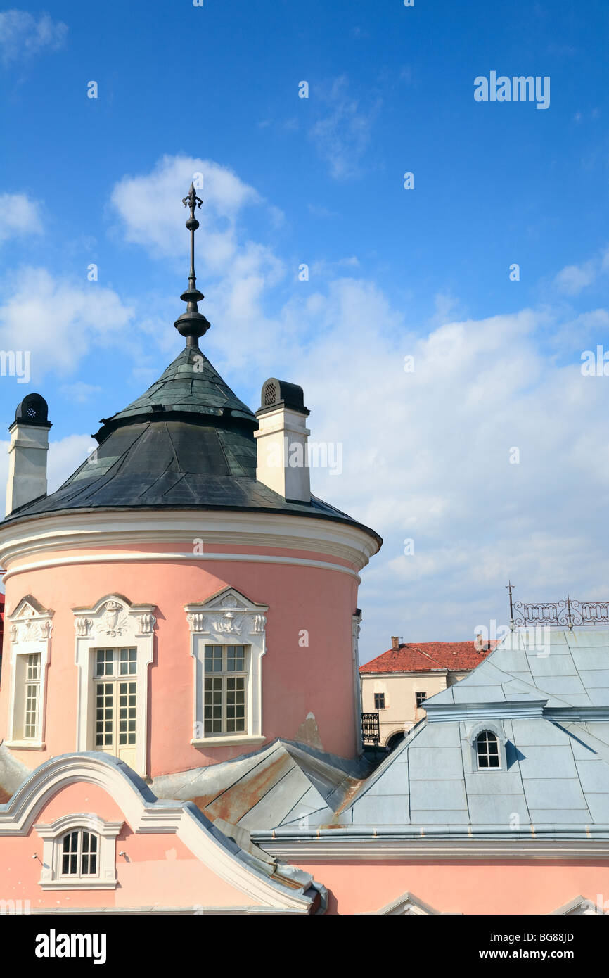 Frühlings-Blick auf alte Solotschiw Burg (Ukraine, Lviv Region, holländischen Stil, erbaut im Jahre 1634-36 von Jakub Sobieski) Stockfoto