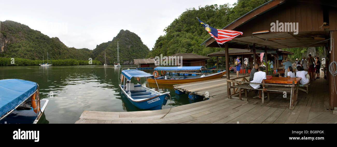 Mangrove-Waldreservat, Fischzucht, Pulau Langkawi Geopark, Malaysia Stockfoto