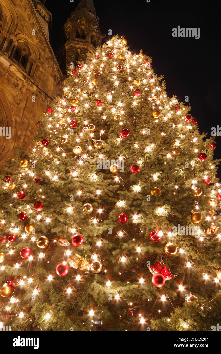 Weihnachtsmarkt am breitscheidplatz -Fotos und -Bildmaterial in hoher