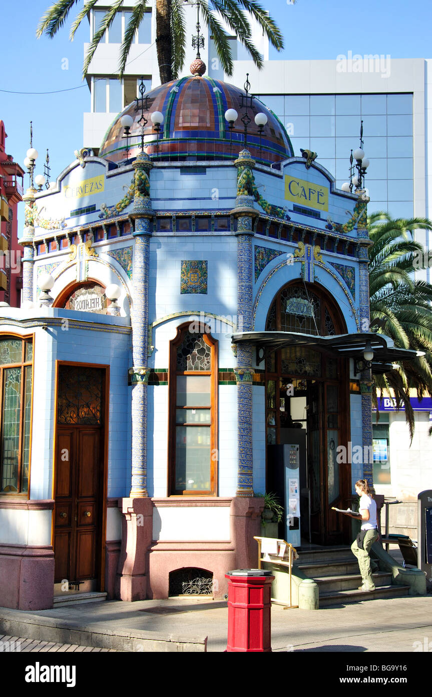 Modernismo Cafe Kiosk, Parque San Telmo, Las Palmas de Canaria, Gemeinde Las Palmas, Gran Canaria, Kanarische Inseln, Spanien Stockfoto Modernismo Cafe Kiosk, Parque San Telmo, Las Palmas de Canaria, Gemeinde Las Palmas, Gran Canaria, Kanarische Inseln, Spanien Stockfoto