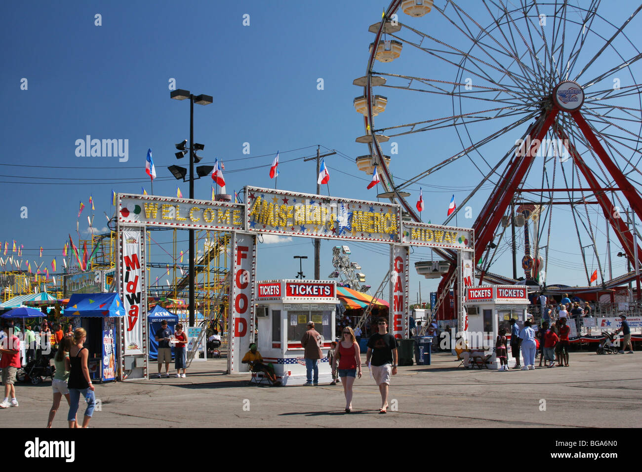 Vergnügungen Of America zu unterzeichnen. Riesenrad Carnival Ride. Ohio State Fair. Columbus, Ohio. Stockfoto