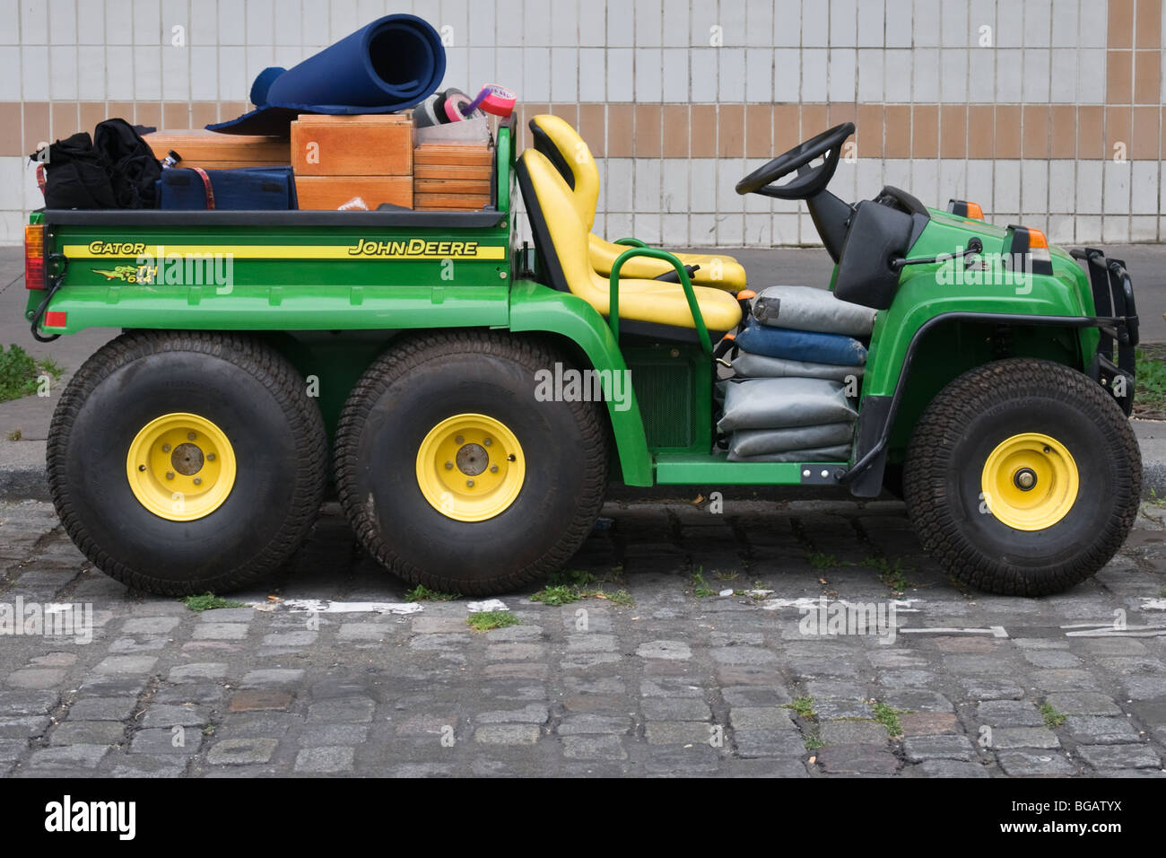 Eine geladene Diesel John Deere Gator 6 x 4 Stockfoto