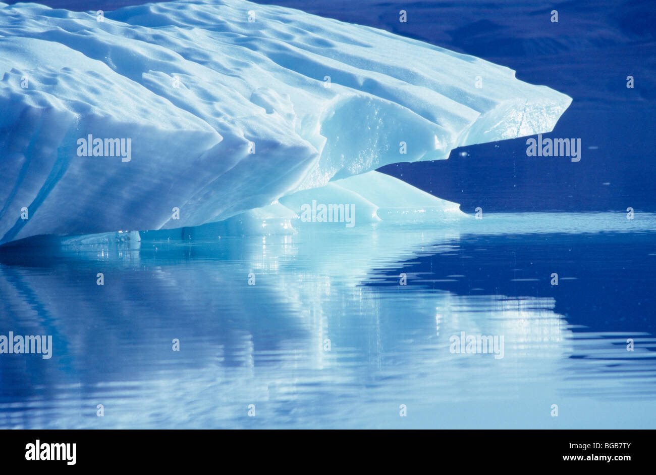 Ellesmere Insel, Nunavut, Kanada; Schmelzende Eisberge In der kanadischen Arktis-Archipel Stockfoto