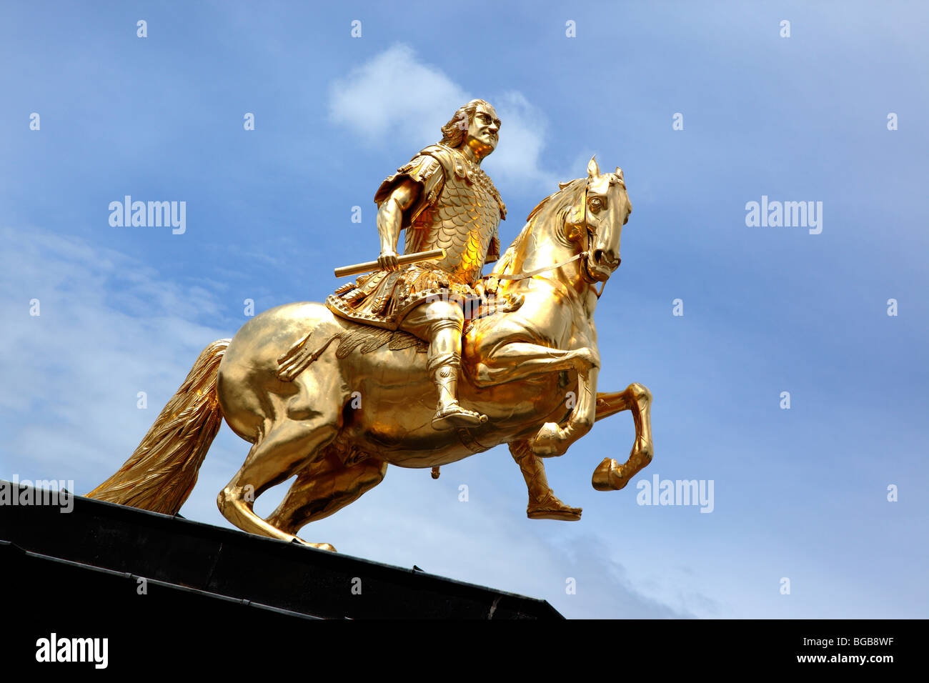 Deutschland, Sachsen, Dresden, Neustadt, Hauptstrasse, Goldener Reiter, goldene Statue Augusts des starken. Goldener Reiter. Stockfoto
