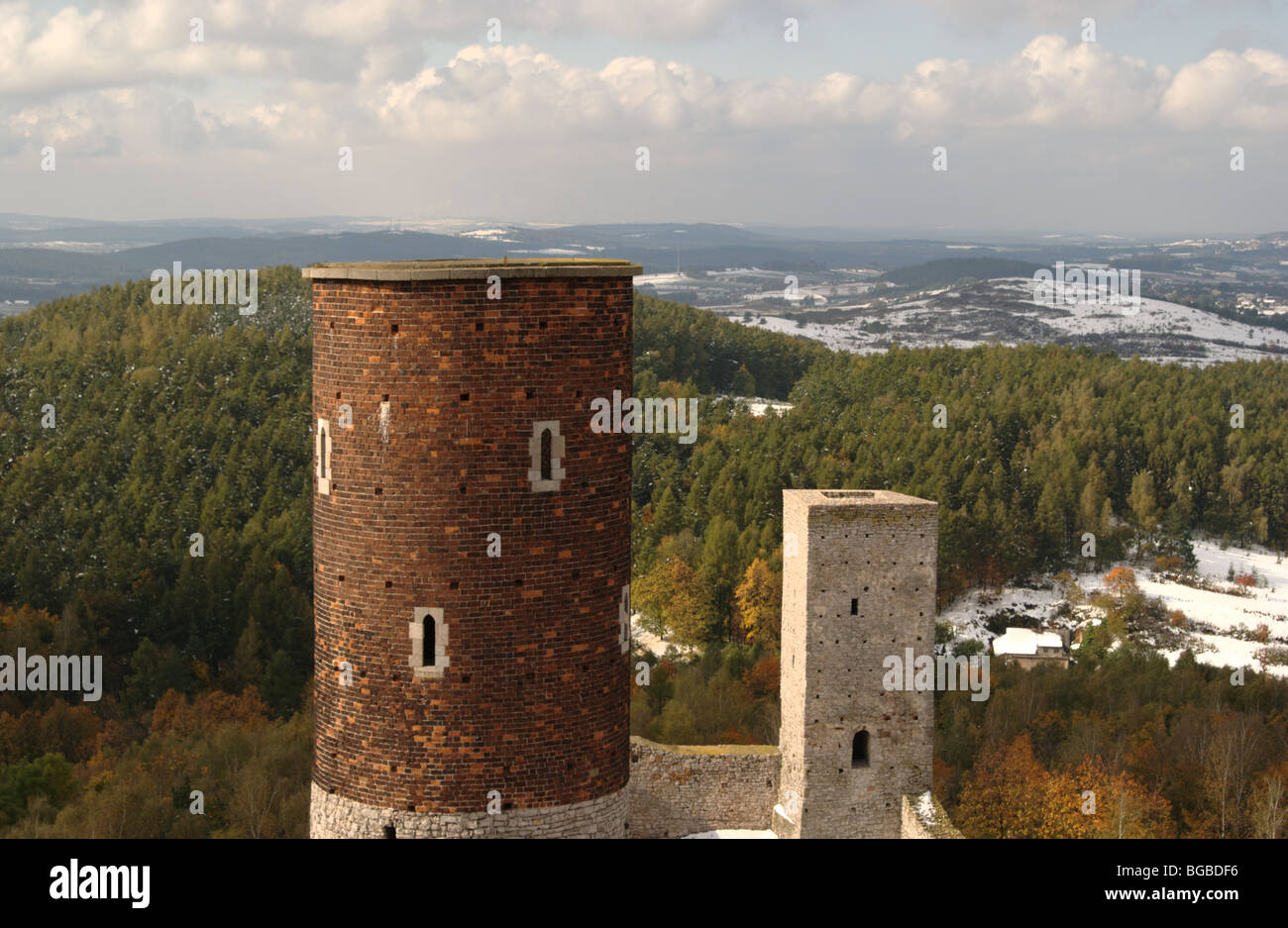 Türme von Chęciny Burg Stockfoto