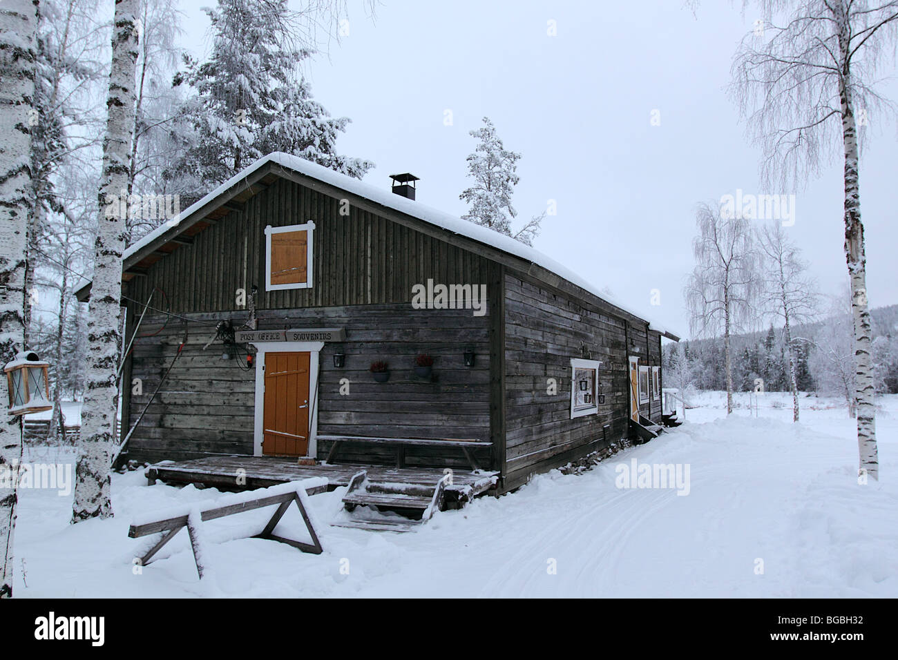einer entfernten Poststelle und General Store in der Nähe von Levi,  Lappland, Finnland Stockfotografie - Alamy