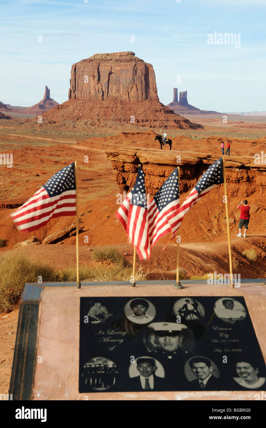 Navajo Indianer auf Pferd, Monument Valley Navajo Tribal Lands, Utah Stockfoto