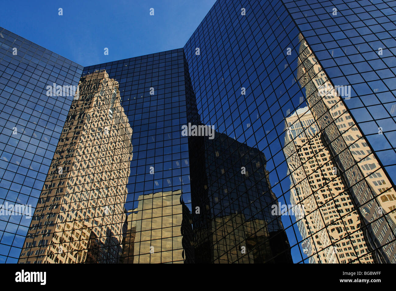 Glasfassade, Innenstadt, Calgary, Alberta, Kanada Stockfoto