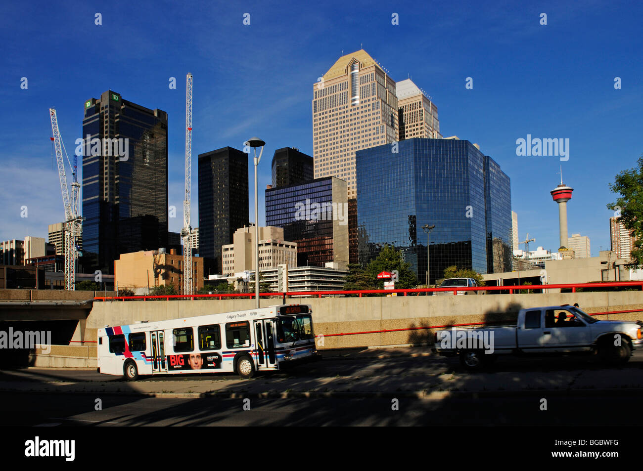 Calgary Tower und der Innenstadt, Calgary, Alberta, Kanada Stockfoto