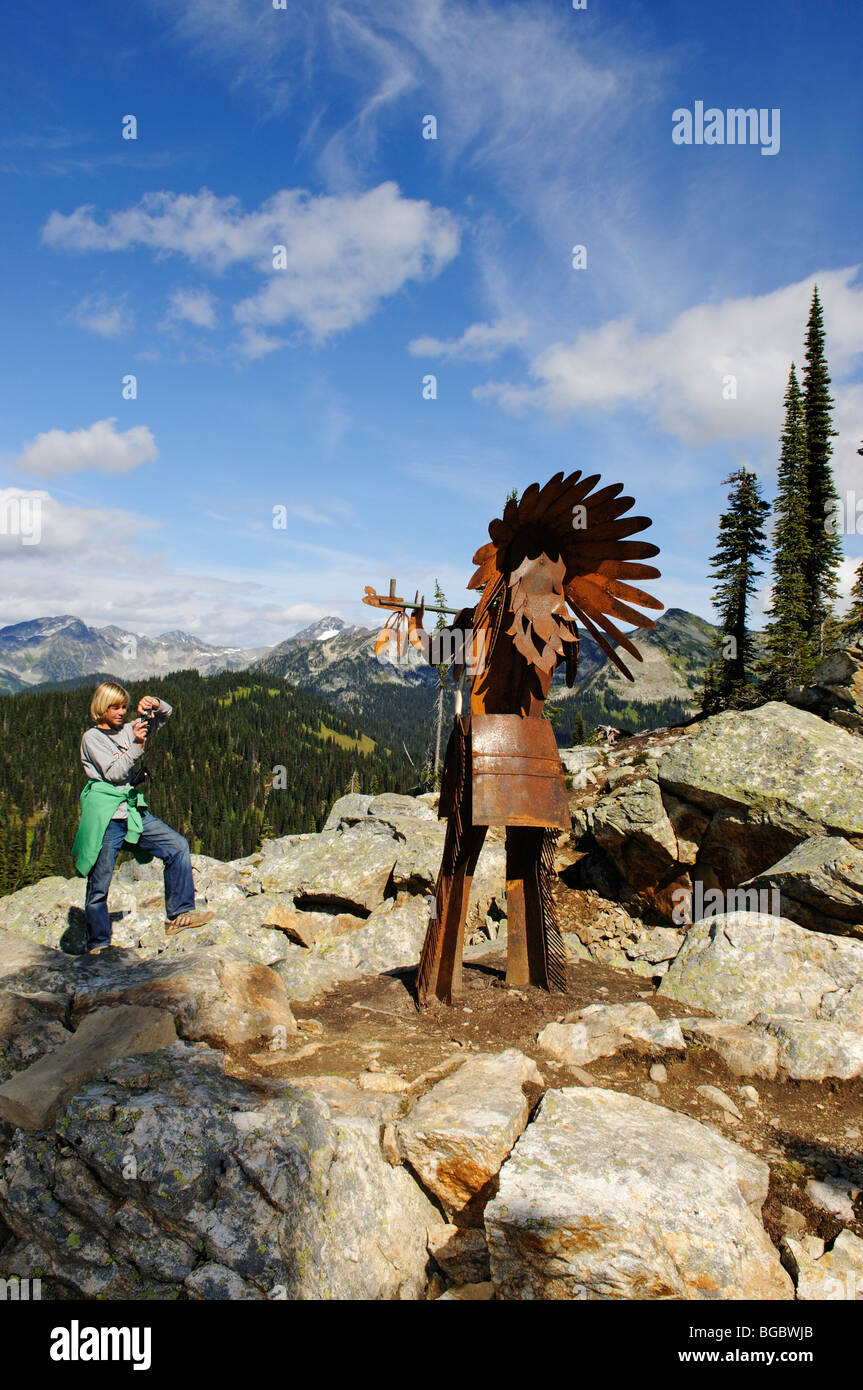 Kind eine Native American Iron Chef, Mount Revelstoke, Wiesen in den Himmel, Revelstoke National Park, britischer Columbi fotografieren Stockfoto