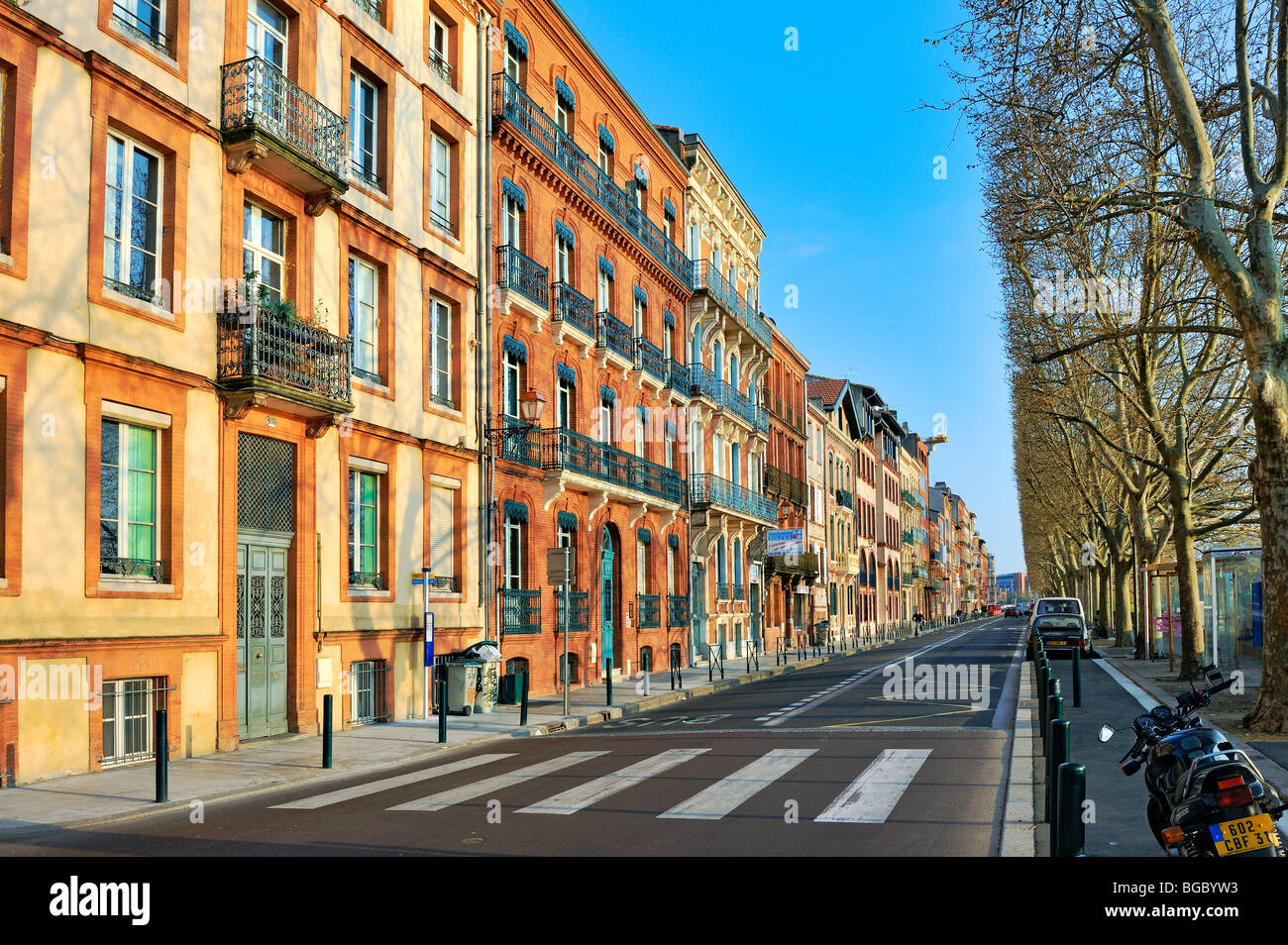 Quais Daurade im vorderen Garonne Fluß AtToulouse, Frankreich. Stockfoto