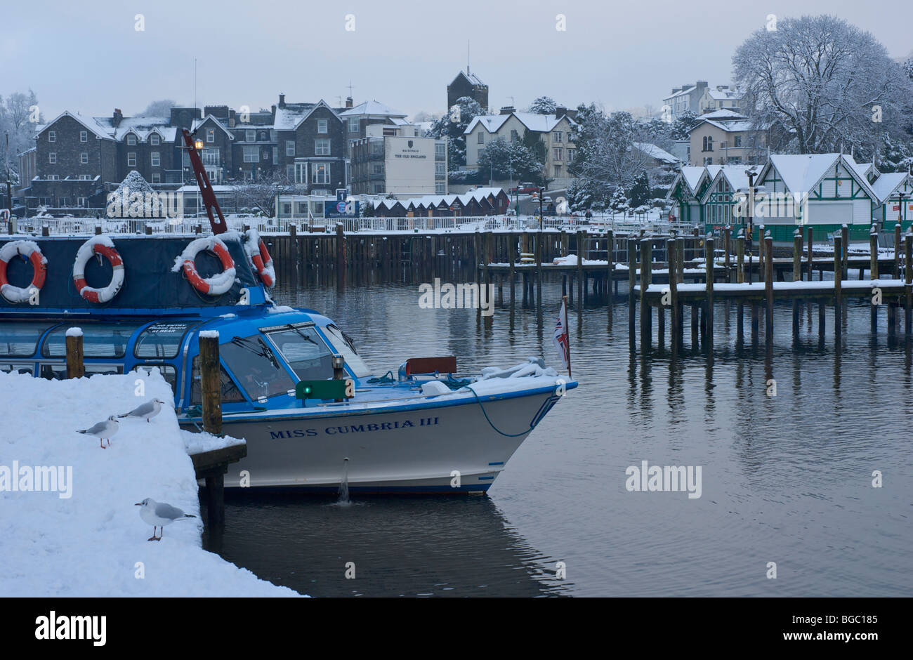 Miss Cumbria III, festgemacht an einem Pier in Bowness Bay, Lake Windermere, Lake District National Park, Cumbria, England UK Stockfoto