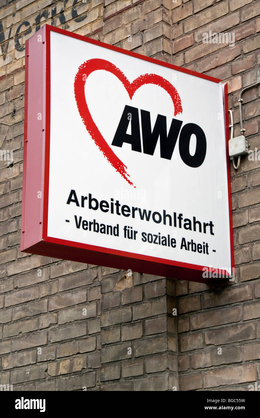 Ein Schild mit dem Logo des Kreisaltenheims, deutsche Arbeitnehmer Welfare Association Stockfoto