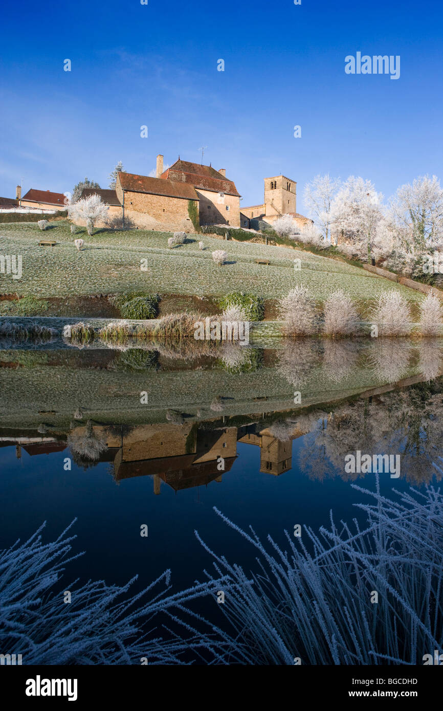 Briant Dorf. Landschaft von Burgund im winter Stockfoto