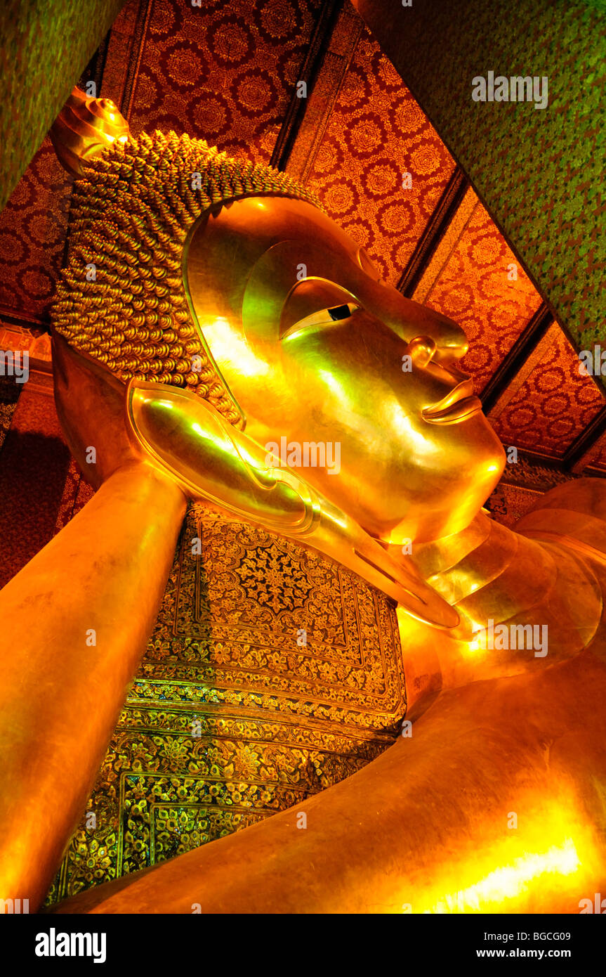 Thailand; Bangkok; Wat Pho; Die riesigen liegenden Buddha Stockfoto