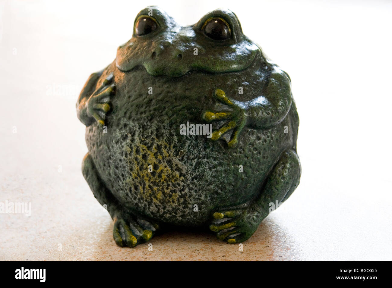 Ein lustiges gusseisernen Formen eines Frosches (Jahrhundert 19.). Amusant Moulage de Fonte d ' une Grenouille (19ème Siècle). Stockfoto