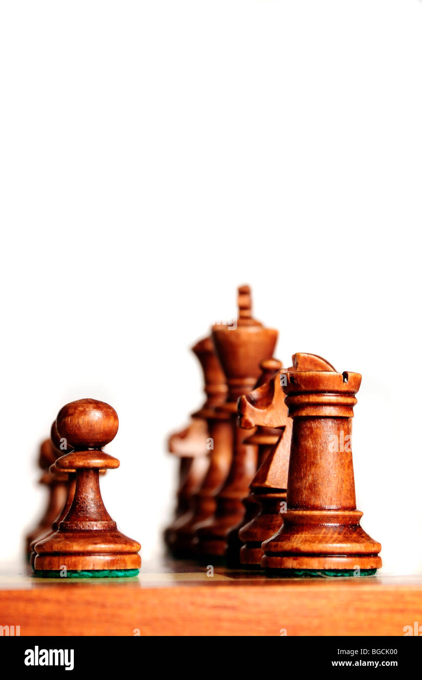 Schachfiguren auf dem Schachbrett Stockfoto
