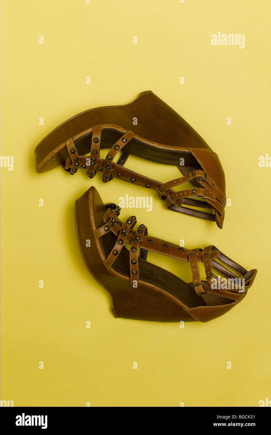 Schuhe auf hellem Hintergrund Stockfoto