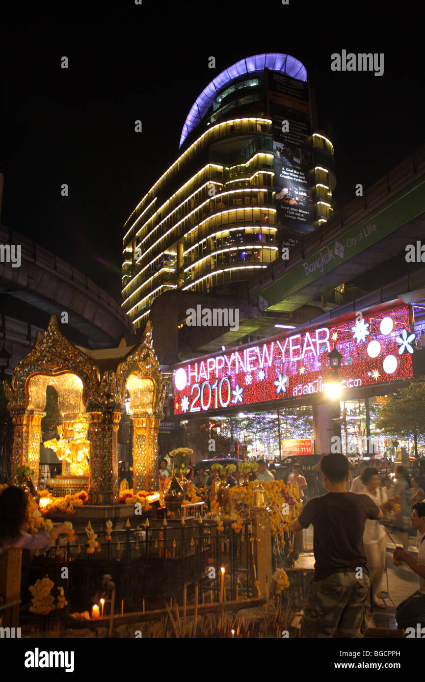 Erawan Hindu-Schrein, Neujahrsfeier in Bangkok, Thailand Stockfoto