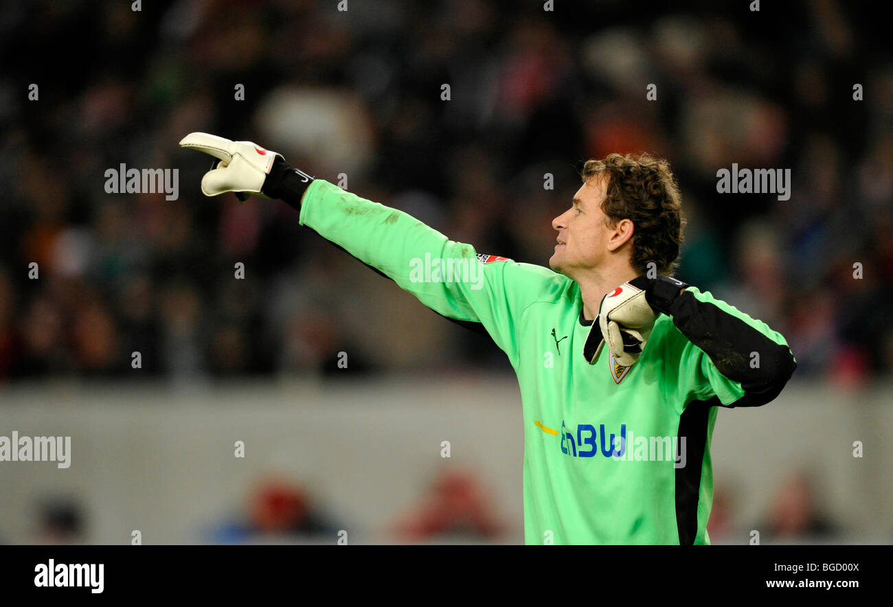 Torhüter Jens Lehmann, VfB Stuttgart-Fußball-Club, leitet die Verteidigung Stockfoto