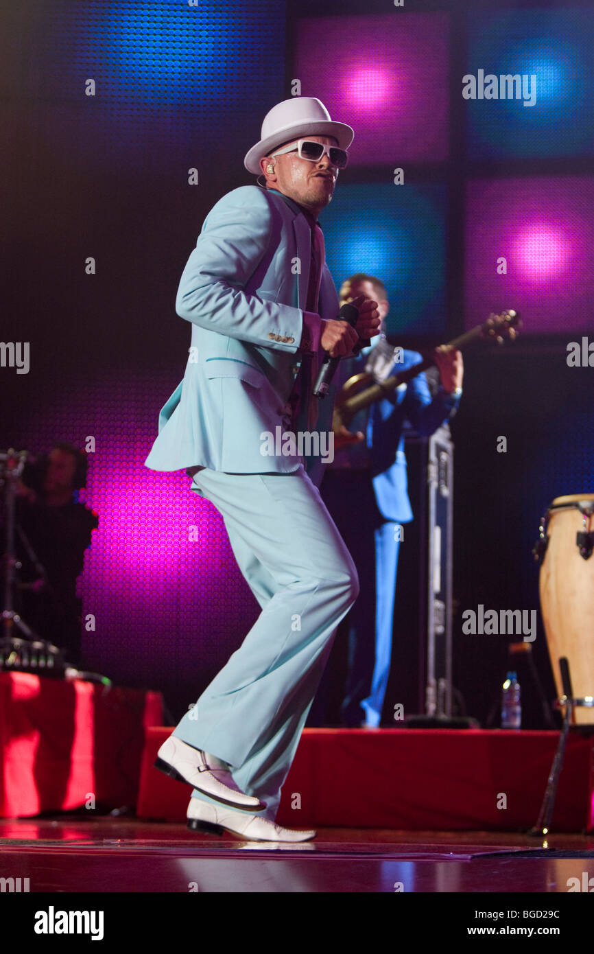 Der deutsche Sänger Jan Delay live auf der Energy Stars For Free-Veranstaltung in der Hallenstadion Oerlikon Concert Hall, Zürich, Schweiz Stockfoto