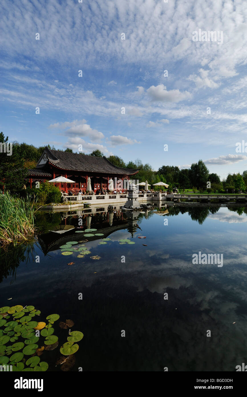 Berlin. Deutschland. Chinesischer Pavillon und Tea Room in den Gärten