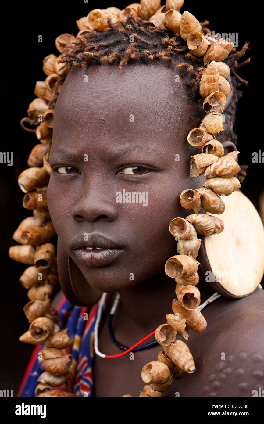 Mursi Mädchen, Omo-Tal, Äthiopien Stockfoto