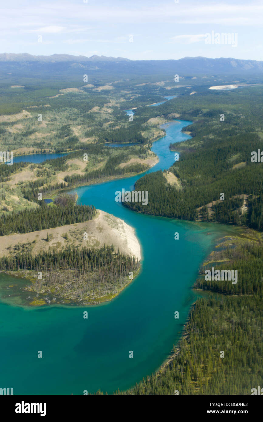Antenne des Yukon River in der Nähe von Miles Canyon, southbound, Whitehorse, Yukon Territorium, Kanada Stockfoto
