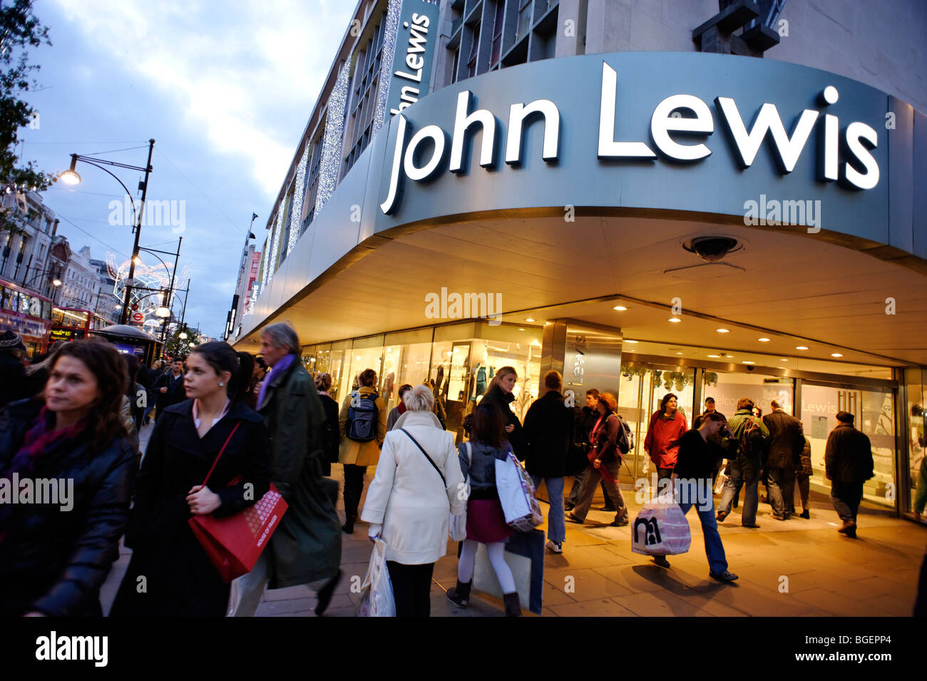 John Lewis Department Store auf der Oxford Street. London. GROßBRITANNIEN 2009 Stockfoto