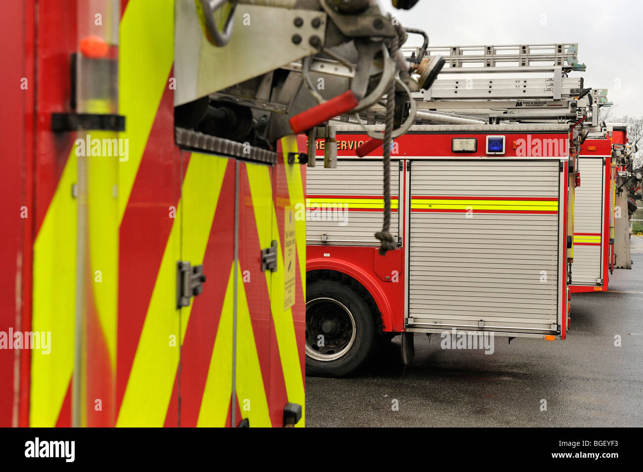 Drei Feuerwehrautos hinteren Schließfächer Stockfoto