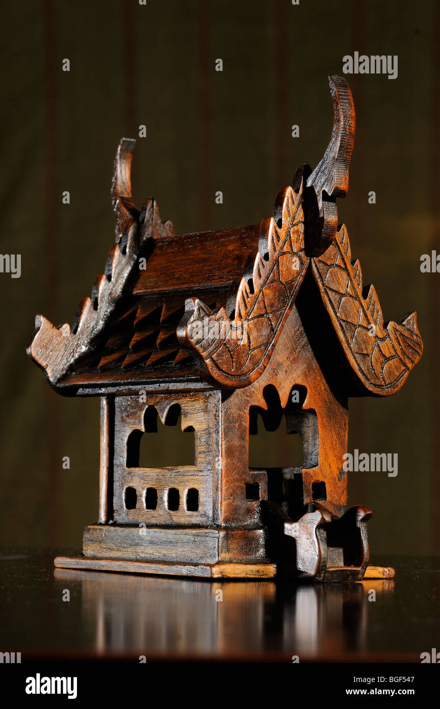 Miniatur aus Holz Geisterhaus, Bangkok, Thailand Stockfoto