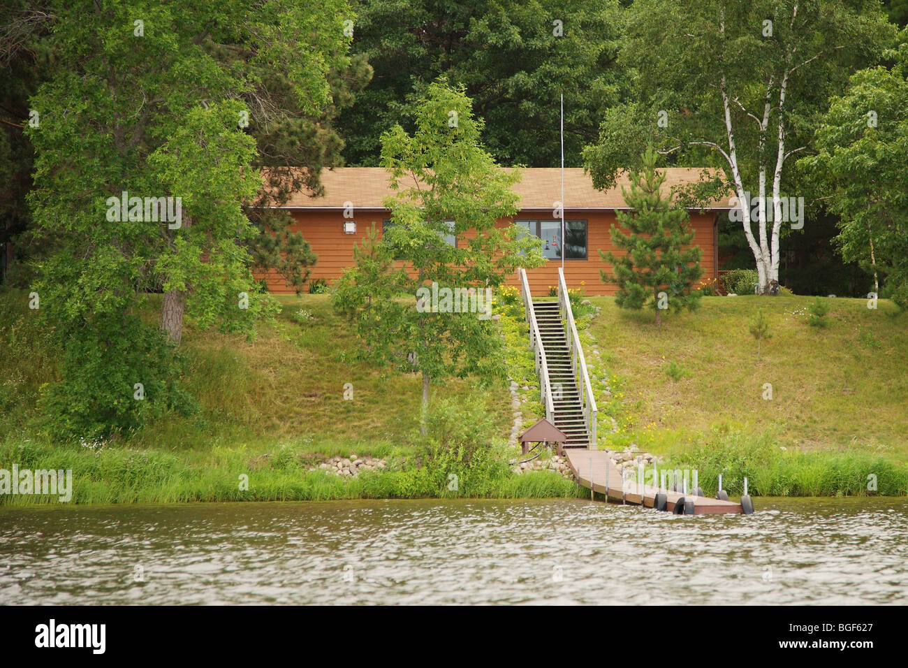 Angeln Kabine von einem See zum Angeln aus gesehen Stockfoto