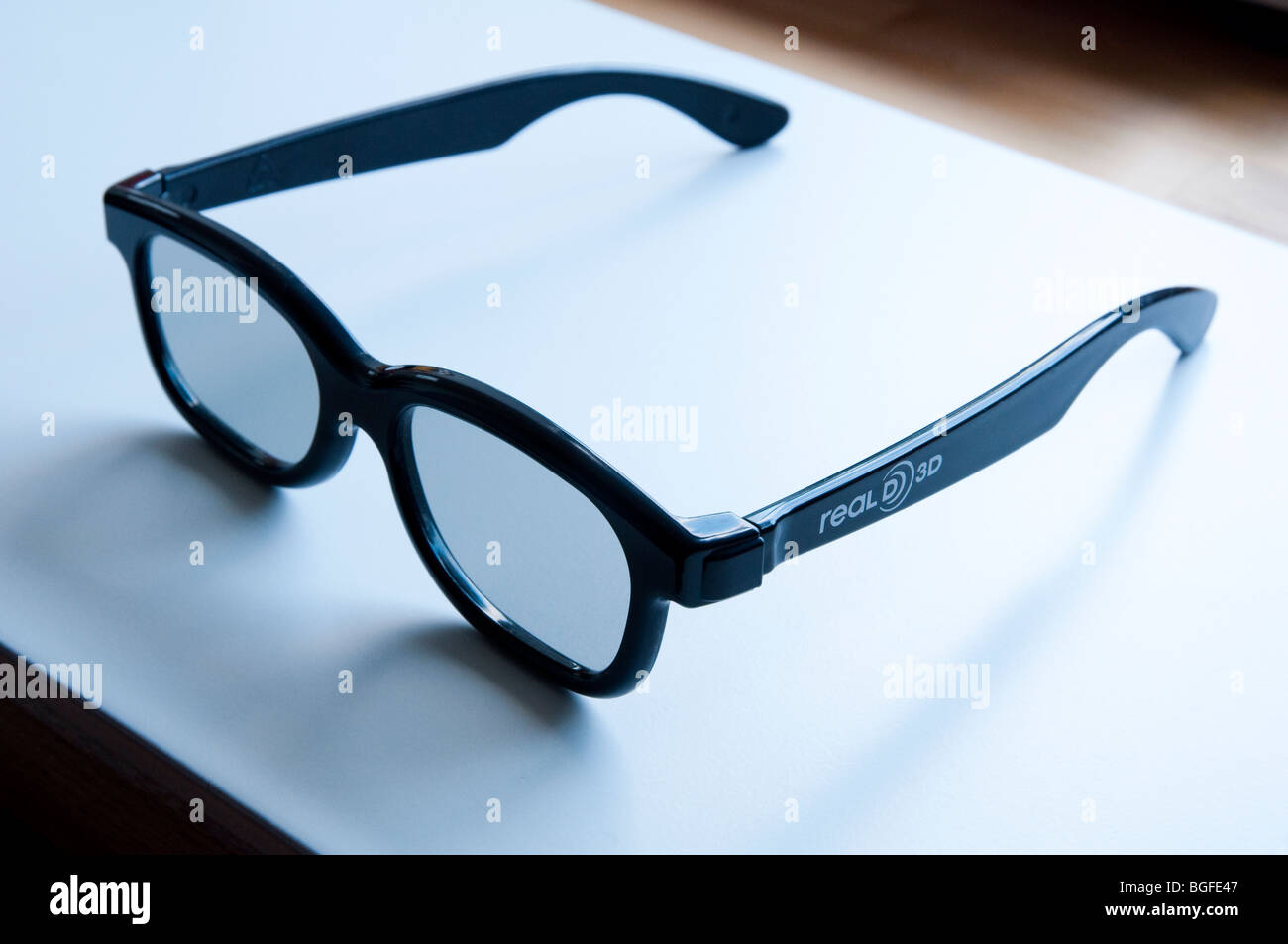 3D Brille gekauft und getragen, wenn drei dimensionale Filme im Kino ansehen. Stockfoto