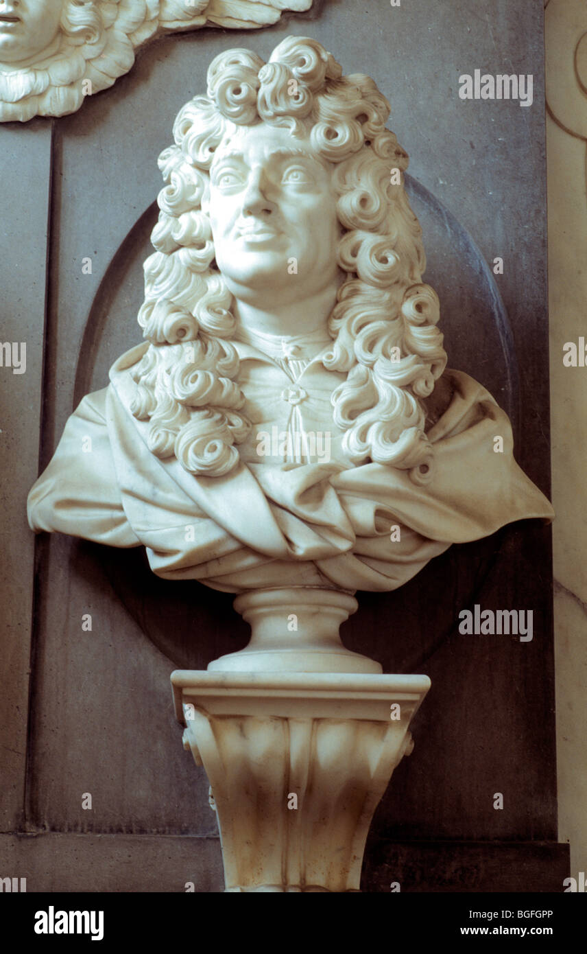 Arkesden Essex, Marmorbüste von John Withers 1692 17. Jahrhundert Englisch Skulptur schnitzen Skulpturen Schnitzereien Denkmal Denkmäler Stockfoto