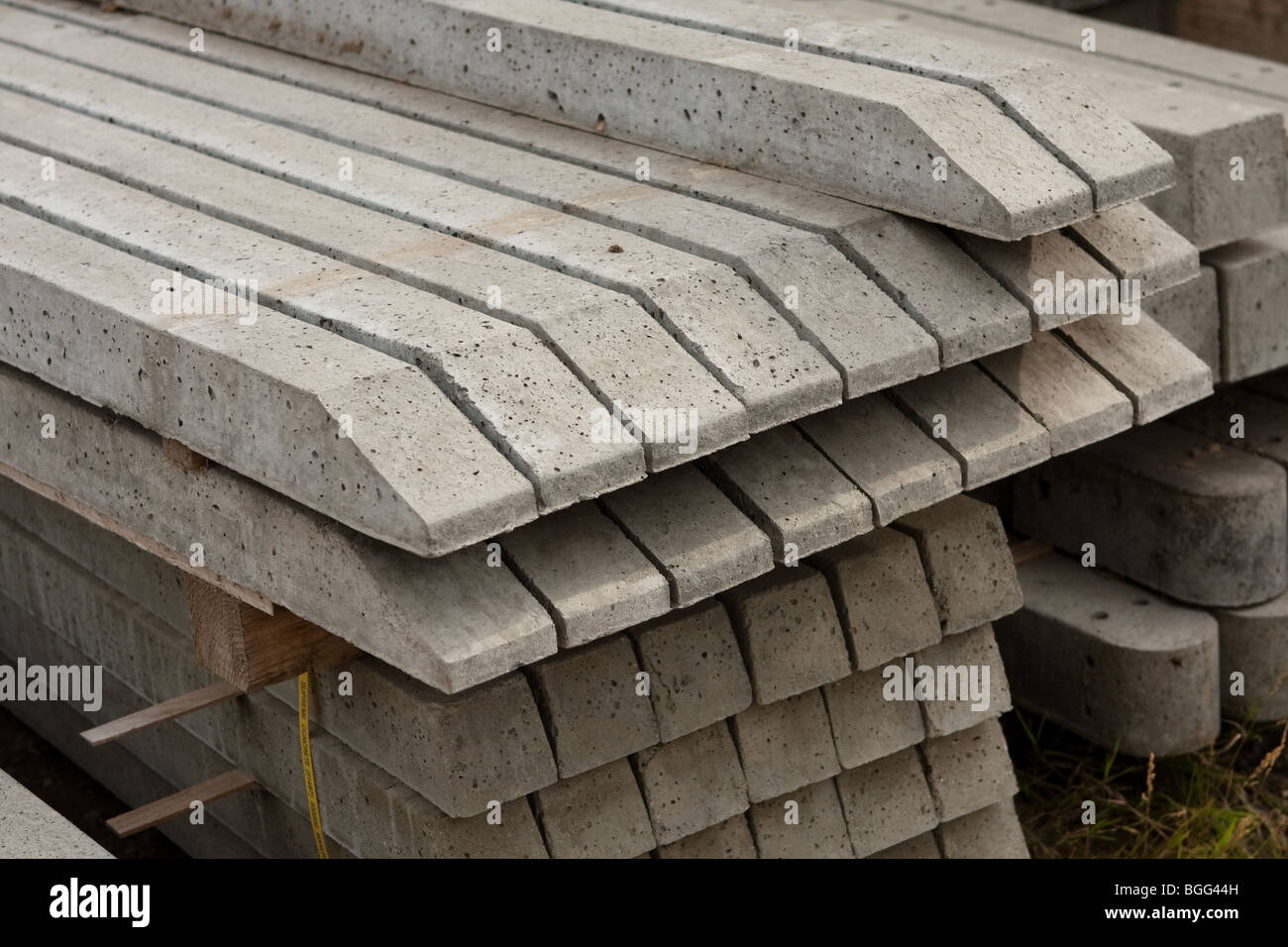 Beton Zaun Pfosten Stockfoto, Bild 27399361 Alamy